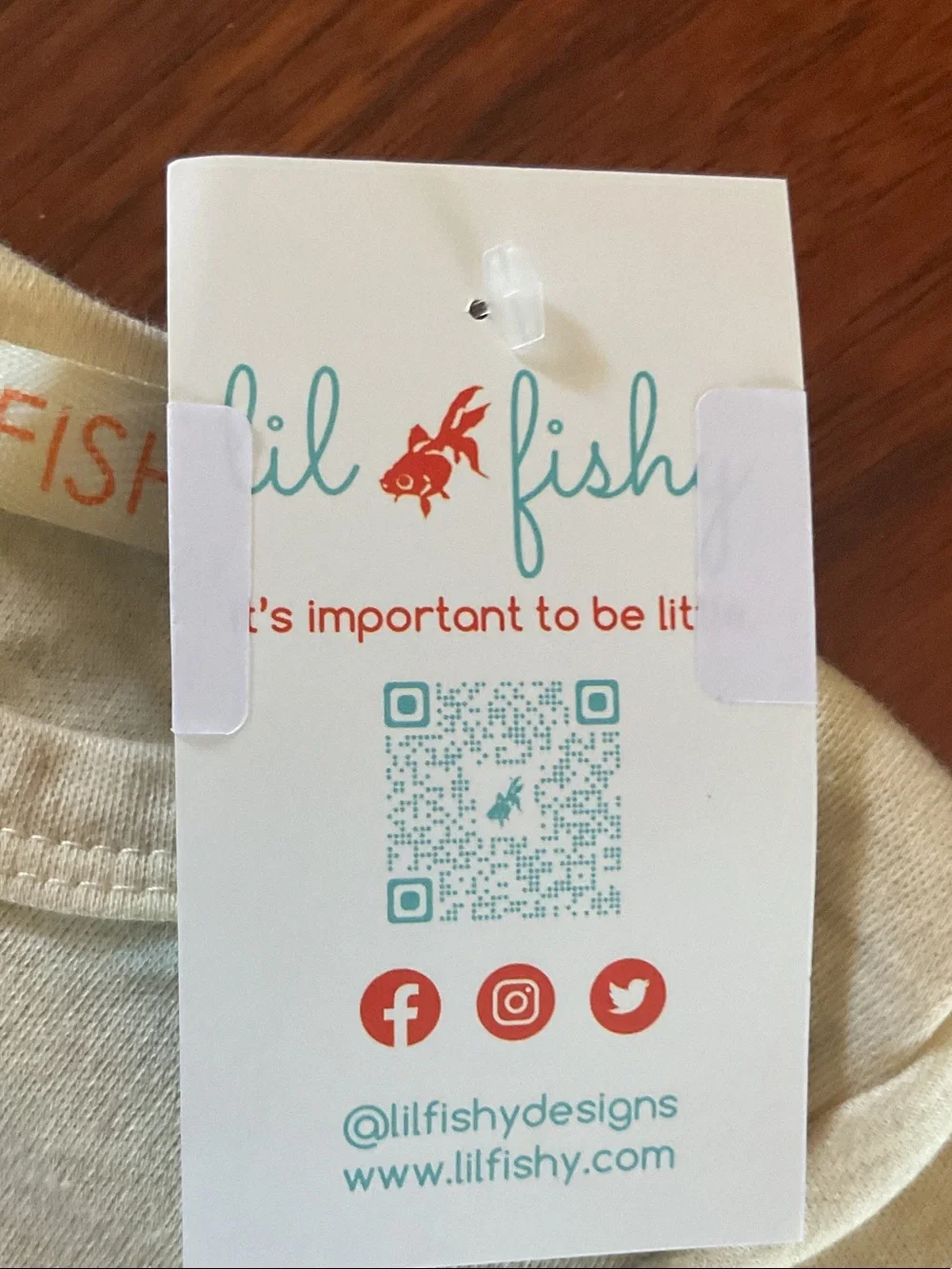 BNWT Lil Fish Baby Onesie with Washington  DC and soft soft Fabric size 12 month